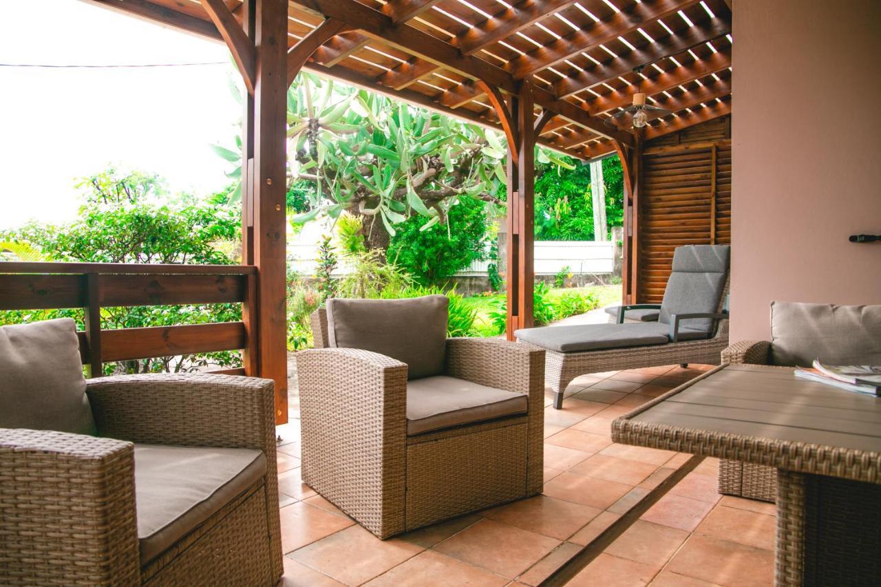 Villa Le Colonial Zen - T4 à 5 mn Aéroport Sainte-Marie Exterior foto